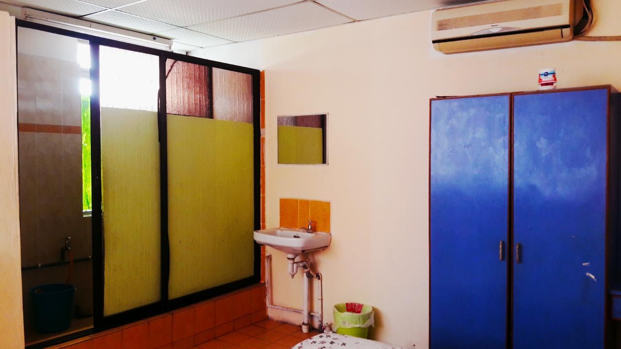 Hotel Makmur Kuantan Esterno foto